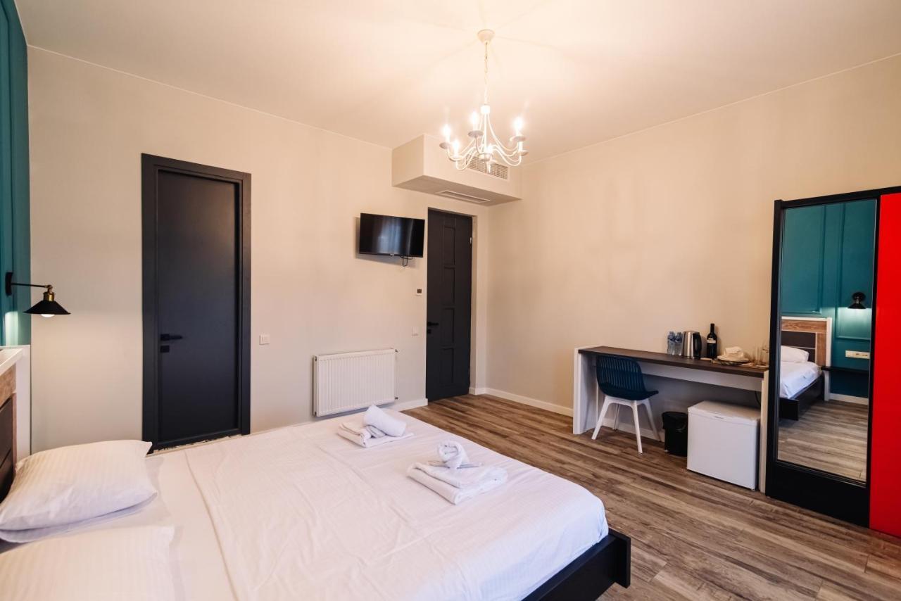 Wine Rock Hotel Тбилиси Экстерьер фото
