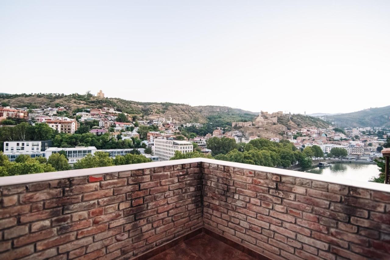 Wine Rock Hotel Тбилиси Экстерьер фото