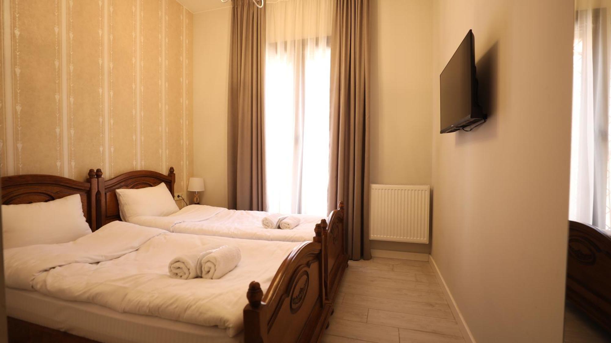 Wine Rock Hotel Тбилиси Экстерьер фото